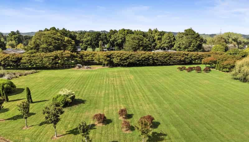 50 Parish Line Road, Clevedon