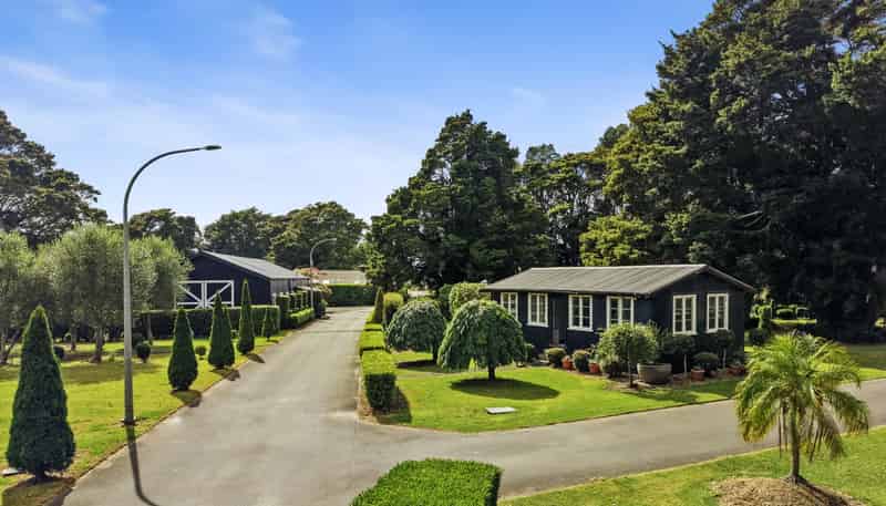 50 Parish Line Road, Clevedon