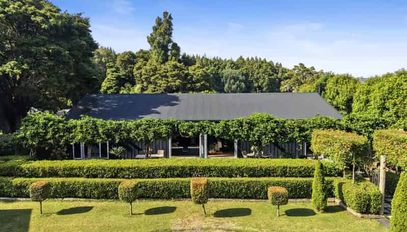 50 Parish Line Road, Clevedon
