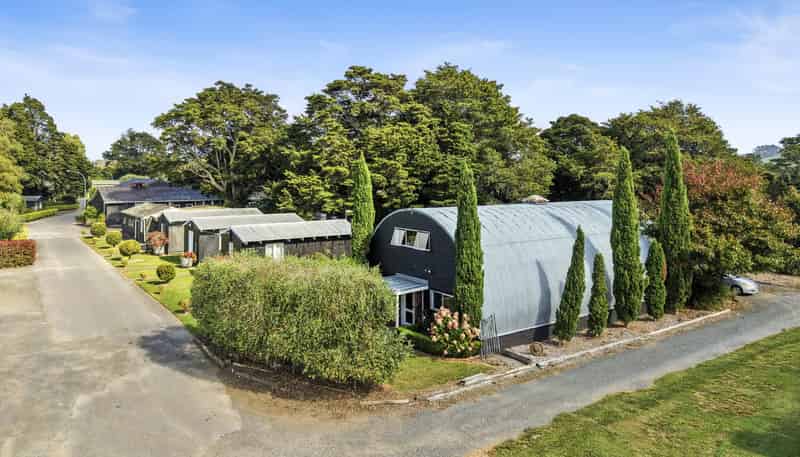 50 Parish Line Road, Clevedon