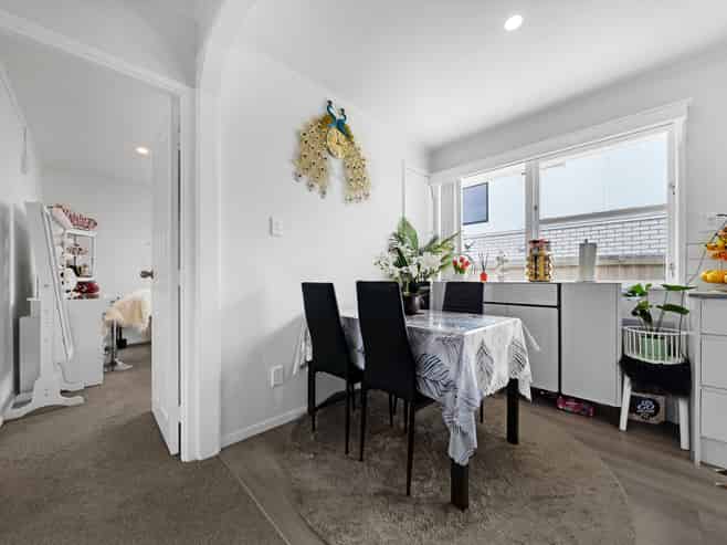 25B Flat Bush Road, Otara