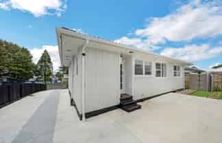 25B Flat Bush Road, Otara