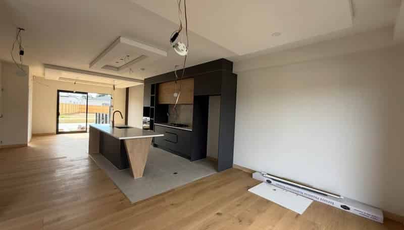 Unit 5/89 Otuwairoa Esplanade, Papakura