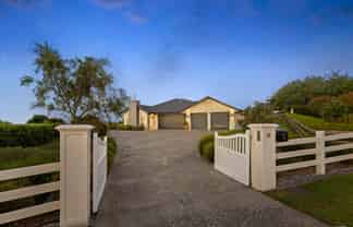 18 Lawrence Carter Drive, Bombay