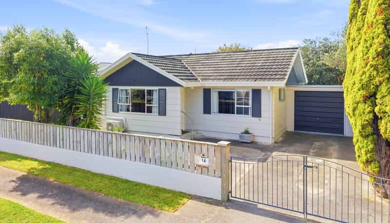 1A Hackett Street, Whanganui East