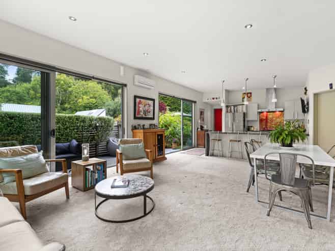 2 Tokomaru Drive, Havelock North