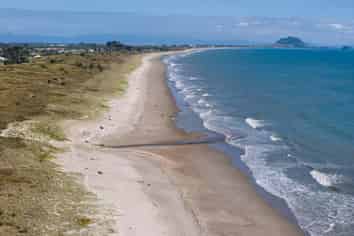 808 Papamoa Beach Road, Papamoa