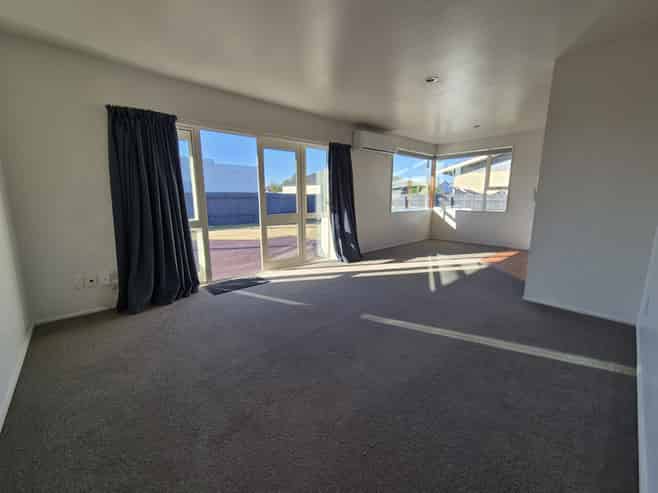 141 Maxwell Road, Redwoodtown