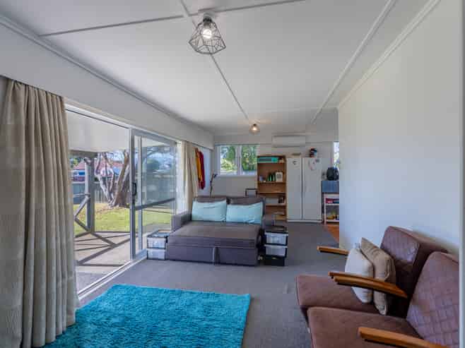 30 Donovan Road, Paraparaumu Beach