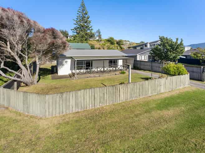 30 Donovan Road, Paraparaumu Beach