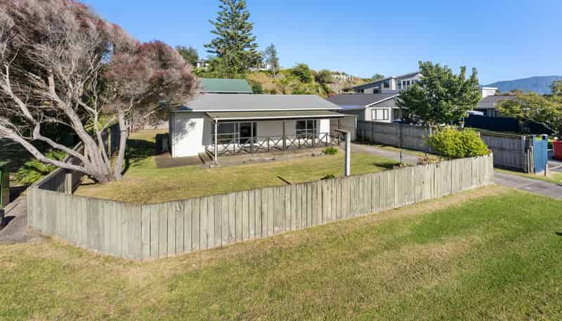 30 Donovan Road, Paraparaumu Beach