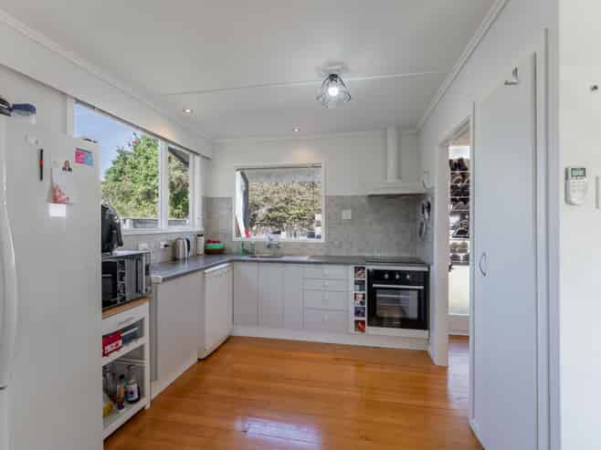 30 Donovan Road, Paraparaumu Beach