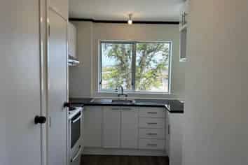 2/ Hillcrest Road, Papatoetoe