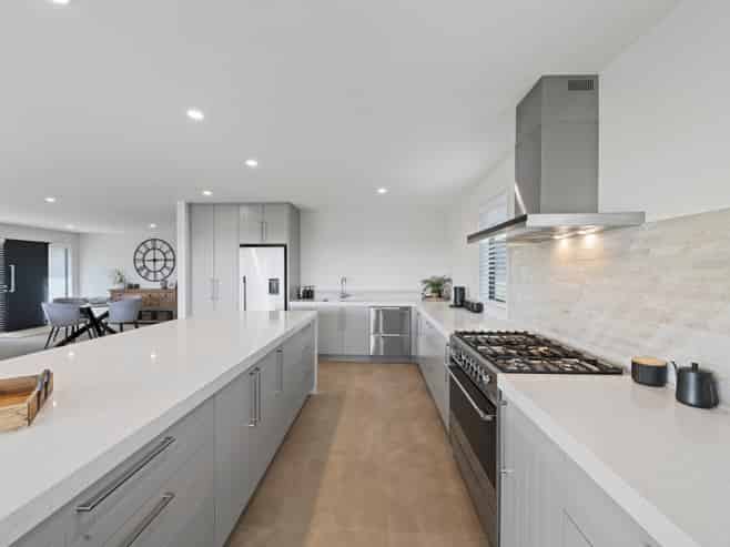 391 Whitford Park Road, Whitford