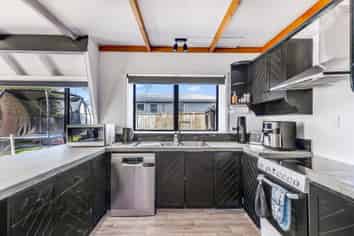 44 Park Lane, Waitara