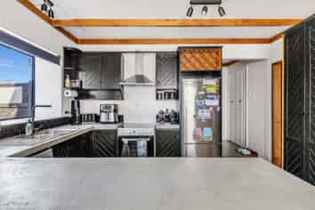 44 Park Lane, Waitara