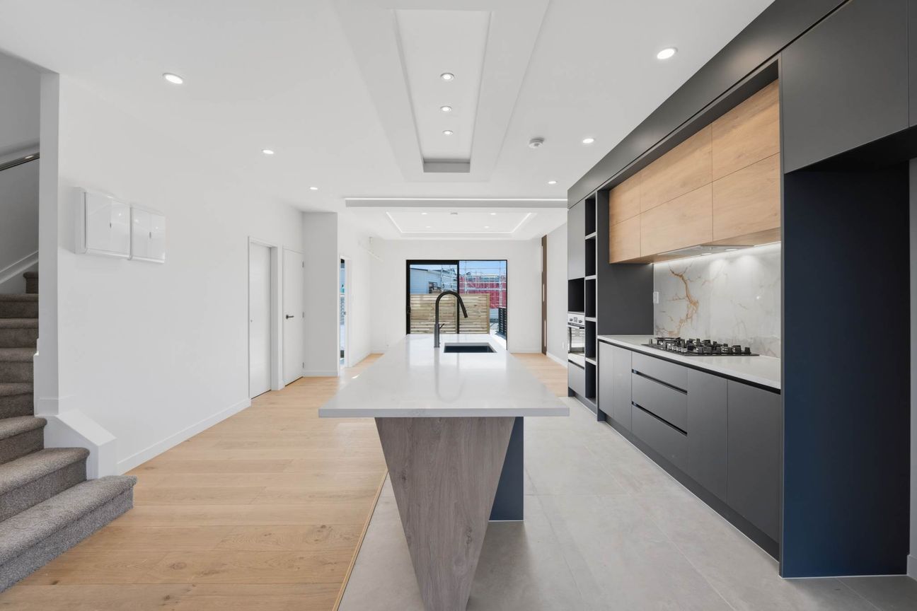 Stylish Living Opposite the Park - Aanzicht 5