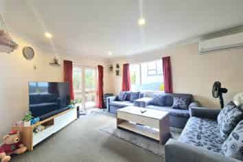 2/ Wallace Road, Papatoetoe