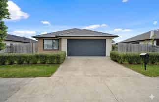 18 Twin Parks Rise, Papakura