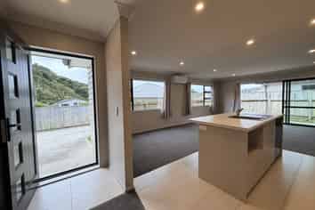 27 Moonsail Drive, Whitby