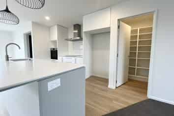 9 Robson Drive, Lincoln