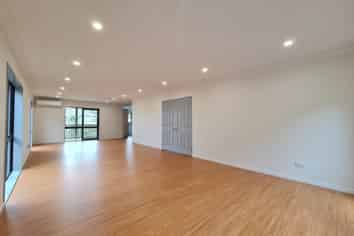  Arrowsmith Drive, Flat Bush