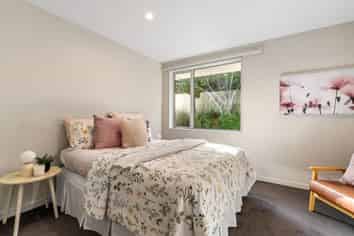 9/8 Thatcher Crescent, Crofton Downs