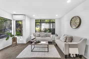 60D Heathcote Road, Castor Bay