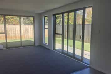 28 Derbridge Street, Ravenswood