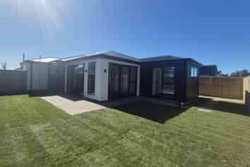 28 Derbridge Street, Ravenswood