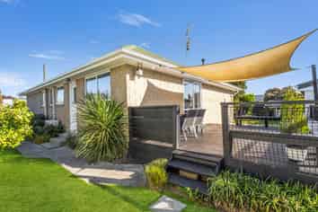 27 Steele Street, Hornby