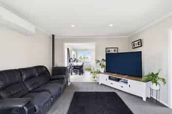 27 Steele Street, Hornby