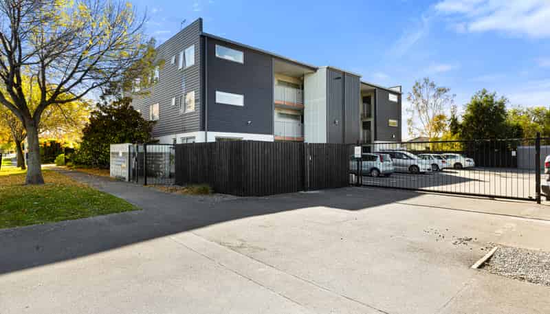8/20 Stanmore Road, Phillipstown