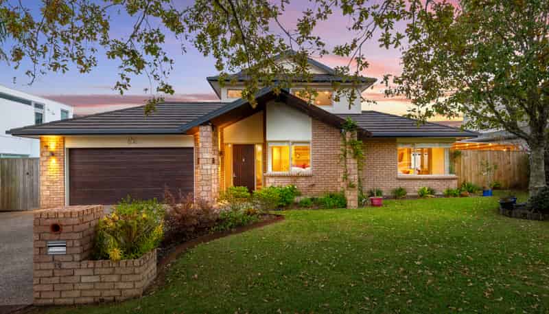 12 English Oak Drive, Schnapper Rock