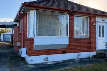 8 Bathurst Street, Silverstream