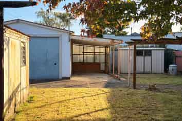 8 Bathurst Street, Silverstream