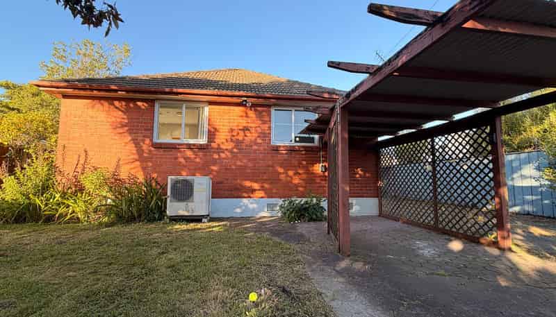 8 Bathurst Street, Silverstream