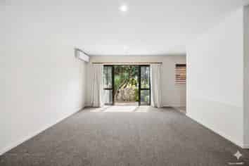 2/1 Harrison Road, Mount Wellington