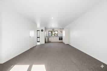 2/1 Harrison Road, Mount Wellington