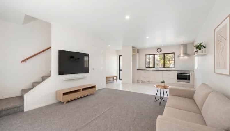 2/1 Harrison Road, Mount Wellington