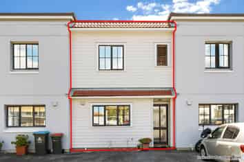 2/1 Harrison Road, Mount Wellington