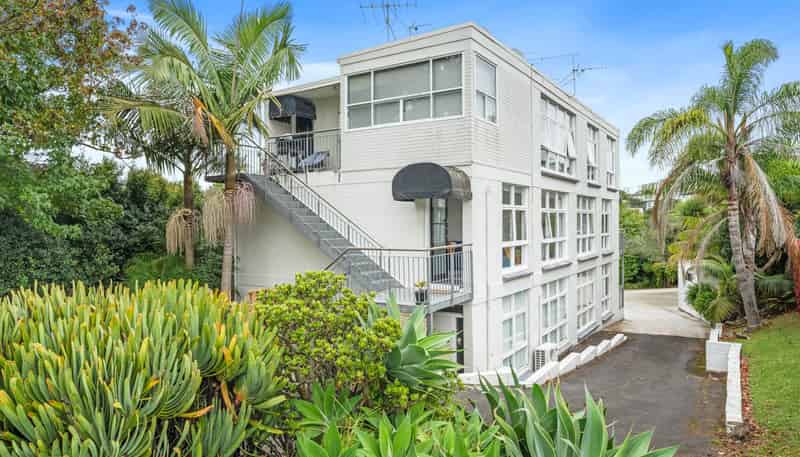 3/27 Piccadilly Place, Kohimarama