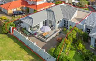 2/10 Dunn Place, Farm Cove