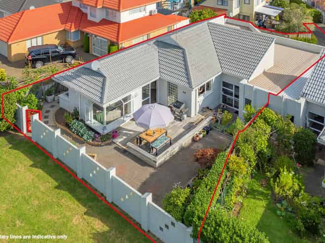 2/10 Dunn Place, Farm Cove