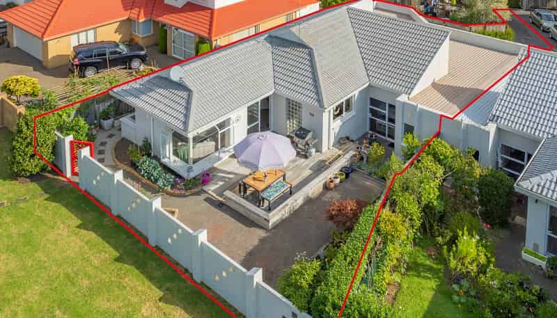 2/10 Dunn Place, Farm Cove