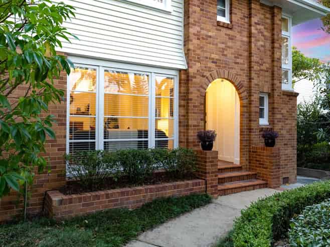 18 Bay Road, Saint Heliers