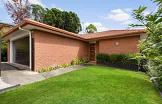 6 Dovey Place, Massey