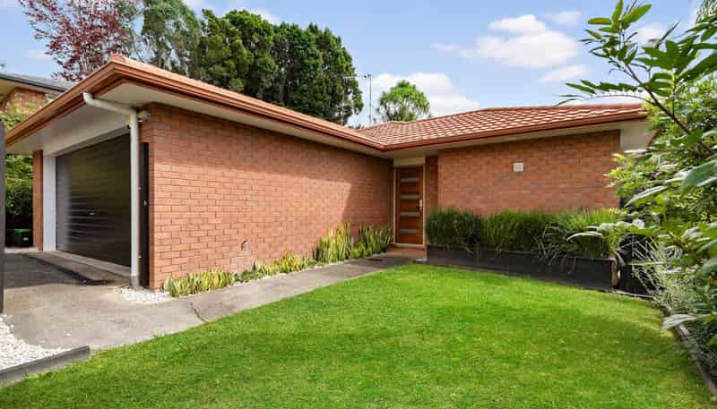 6 Dovey Place, Massey