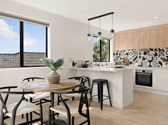 6 Dovey Place, Massey