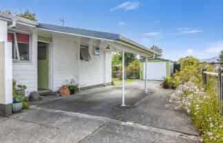 17b Eastons road, Westport